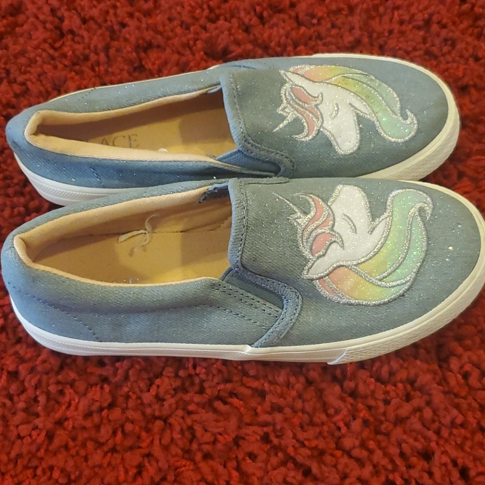 Shoes - Picture 2 of 3